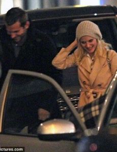 Mélanie Laurent and Bradley Cooper