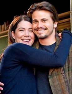 Lauren Graham and Jason Ritter