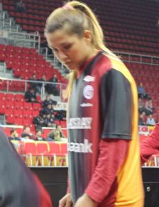Esra Şencebe