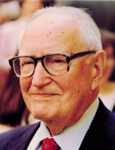 Giles Sutherland Rich