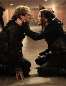 Josh Hutcherson and Jennifer Lawrence