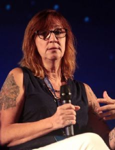 Paula Fairfield