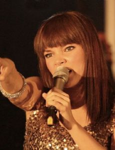 Dewi Sandra