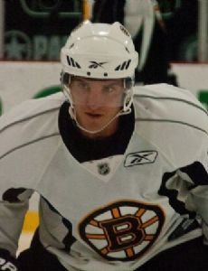 Brett Olson (ice hockey)