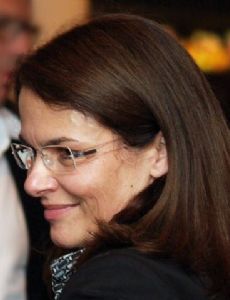 Barbara Auer