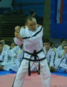 Kwang Sung Hwang