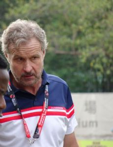 Kevin Bond (footballer)