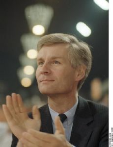 Henning Voscherau
