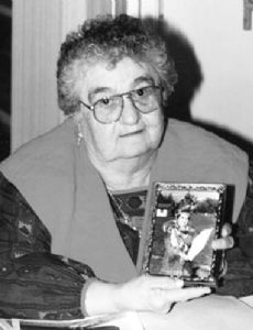 Elsie Knott