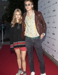 Henrik Holm and Lea Meyer (I)