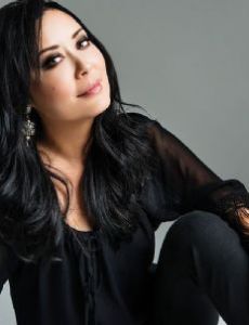 Tosca Lee