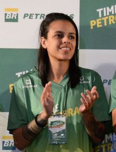 Júlia Vasconcelos