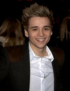 Elyar Fox
