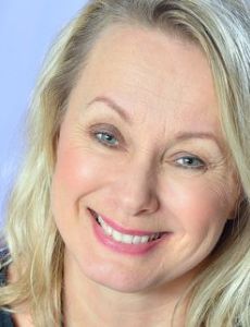 Louise Hoffsten