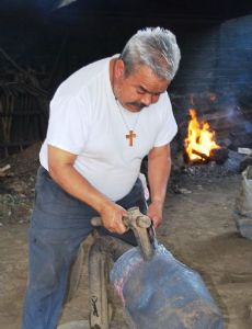 Punzo family (copper crafts)