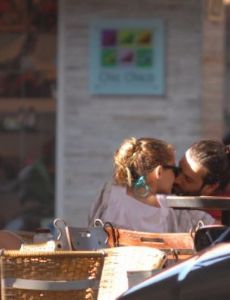 Alinne Moraes and Rodrigo 