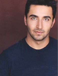 Pej Vahdat