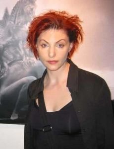 Minnette Vári
