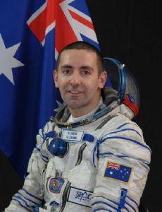 Nik Halik