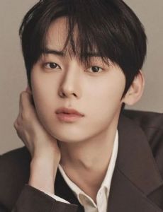 Hwang Min-hyun