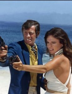 Jean-Paul Belmondo and Jacqueline Bisset