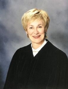 Linda R. Reade