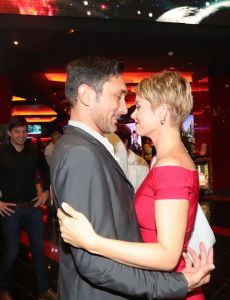 Andrea Osvárt and Roberto (II)