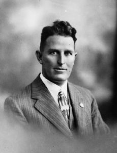 Frank Nicklin
