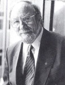 Éamonn MacThomáis