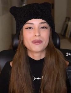 Valkyrae