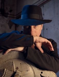 Gary Lucas