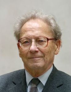 Miroslav Komárek