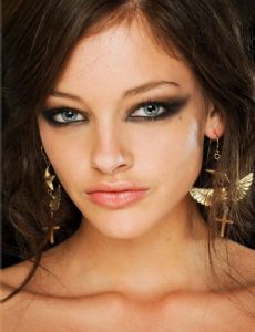 Lucette Van Beek