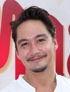 Ananda Everingham