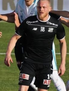 Fredrik Nordkvelle