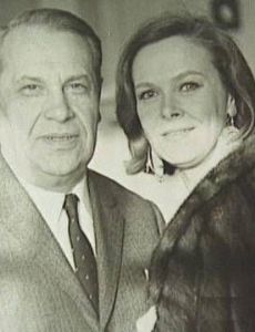 Mark Bernes and Liliya Bodrova