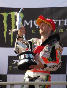 Ian Hutchinson (motorcycle racer)