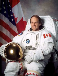 Steven MacLean (astronaut)