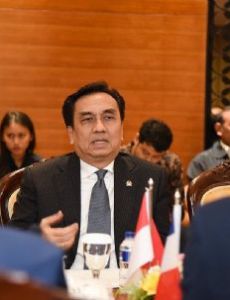 Effendi Simbolon