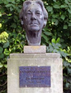 Katharina Heinroth