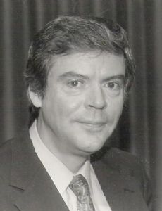Tom Kahn
