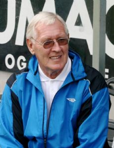 Tony Knapp