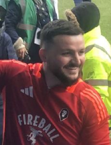 Tom Edwards (footballer, born 1999)