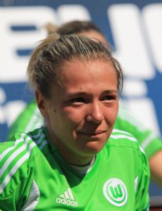 Zsanett Jakabfi