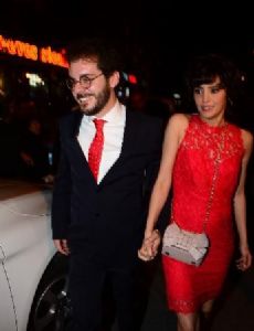 Nehir Erdogan and Ahmet Sesigurgil