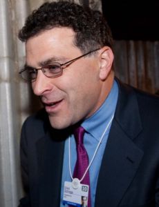 Elliot Schrage
