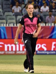 Amelia Kerr