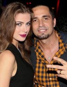 Latino and Rayanne Morais
