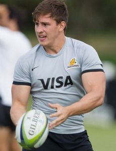 Tomás Lezana