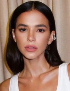Bruna Marquezine